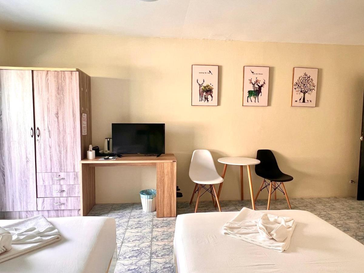 Baankasemsuk 般咔 深宿 Séjour chez l'habitant Patong