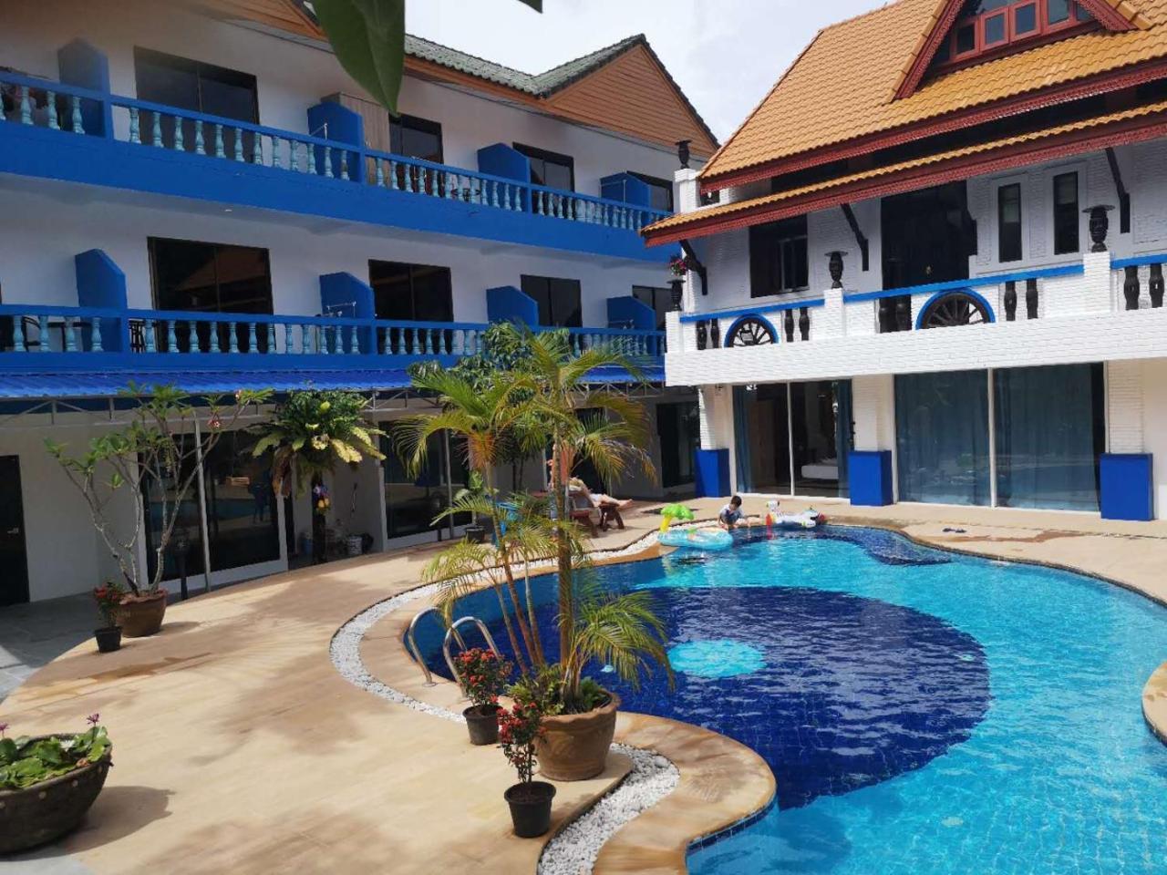Baankasemsuk 般咔 深宿 Séjour chez l'habitant Patong